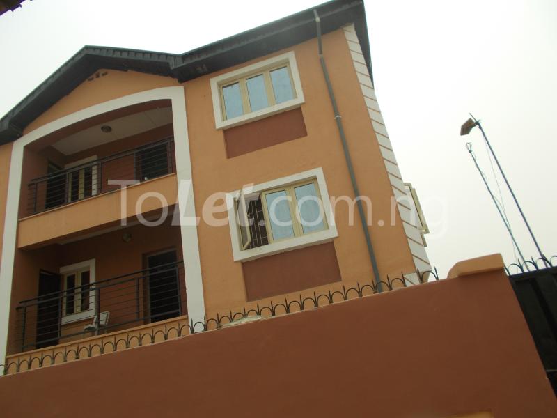 2 bedroom Flat / Apartment for rent Agboola Street. Oshodi Expressway Oshodi Lagos