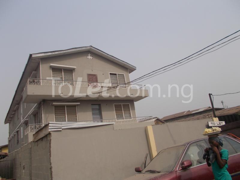 2 bedroom Flat / Apartment for rent No 36 Owoduni Street. Bariga Shomolu Lagos