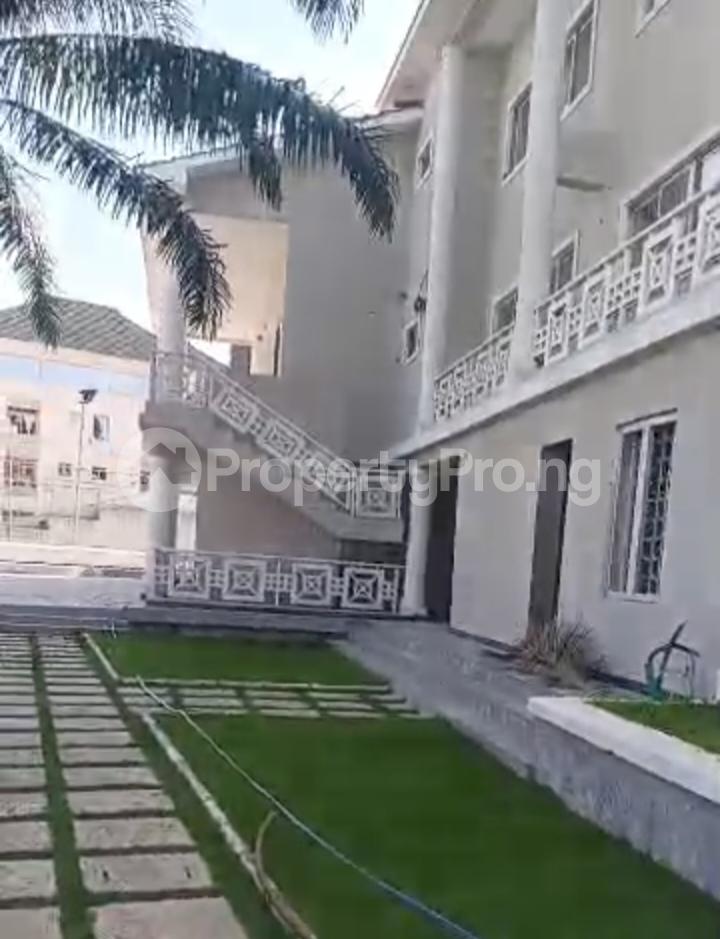 10 bedroom House for rent Wuse 2 Abuja