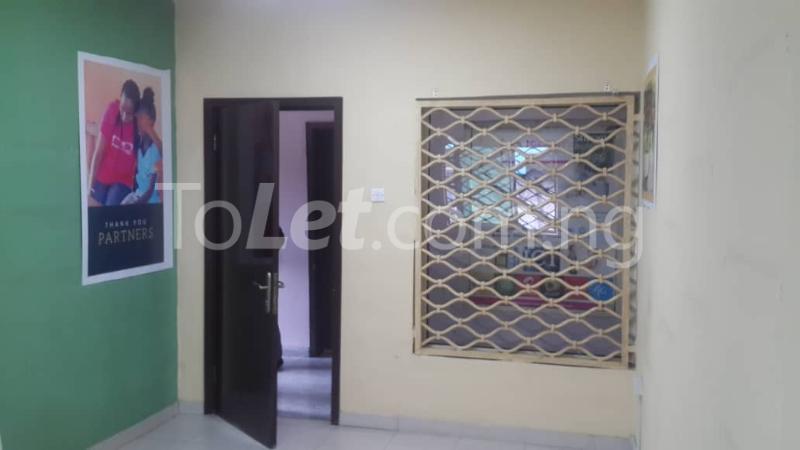 Commercial Property for rent   Obanikoro Shomolu Lagos