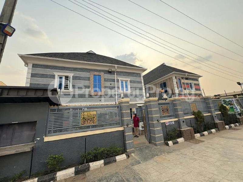 10 bedroom Commercial Property for sale Beside Rubby Event Center, Ile Titun, After Mosh Pharmacy, Nihort Ibadan Oyo