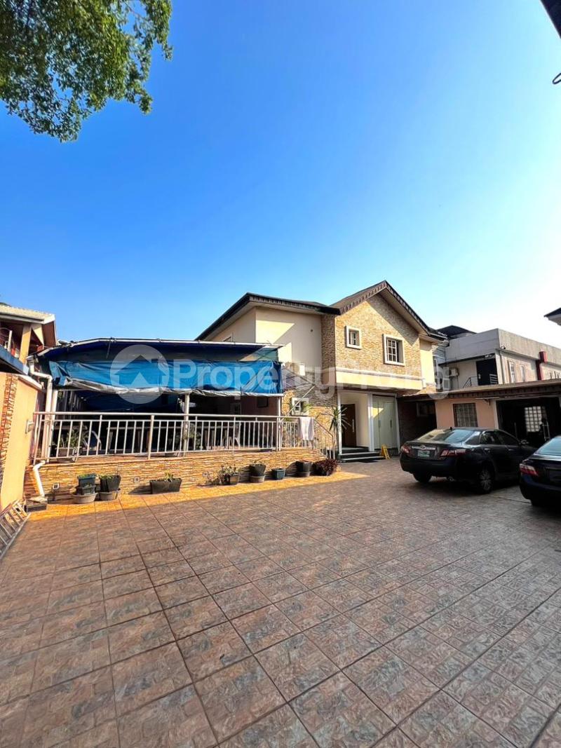 10 bedroom Commercial Property for rent Lekki Phase 1 Lekki Lagos