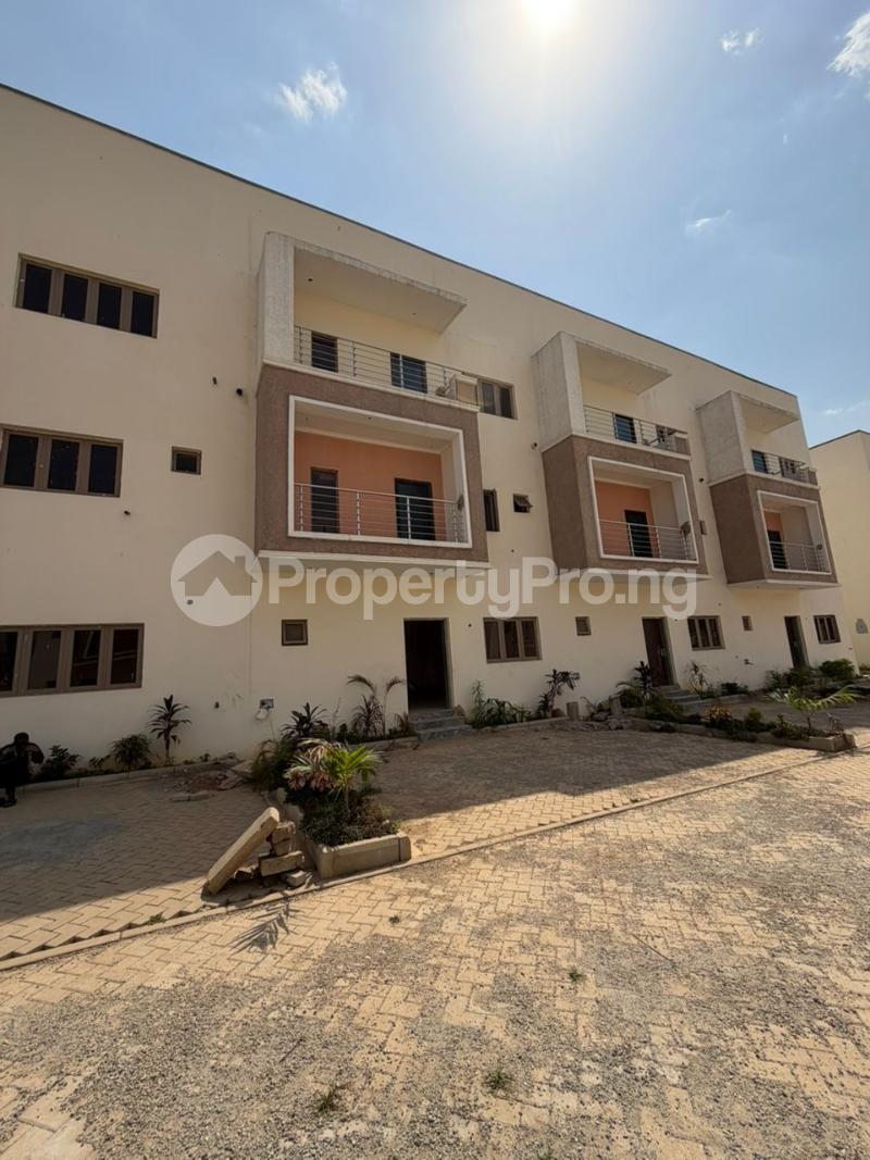4 bedroom Flat / Apartment for sale Katampe Main Abuja