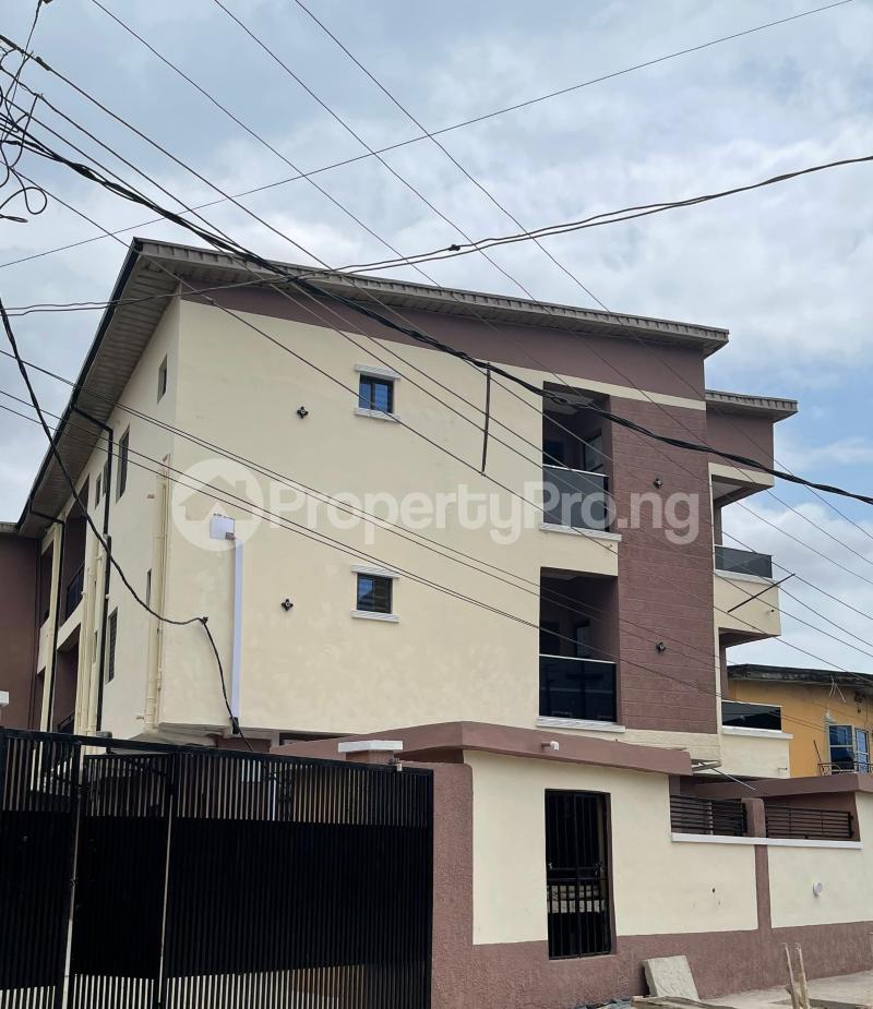 1 bedroom Flat / Apartment for sale Shomolu Lagos
