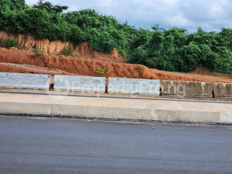 Land for sale Arowojeka Circular Road Ibadan North -East Oyo