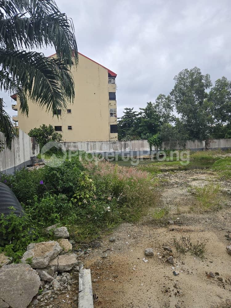 Land for sale Mike Adenuga Close, Victoria Island Lagos