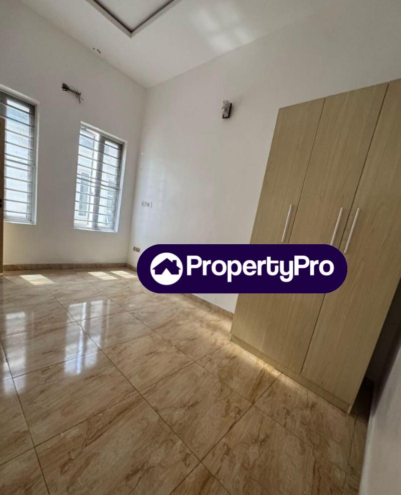 Flat / Apartment for rent Off Orchid Rd Lekki Lagos - 0