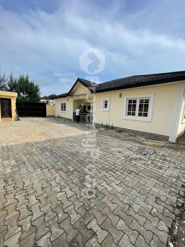 4 bedroom House for rent Off Mobil Road Ilaje Ajah Lagos