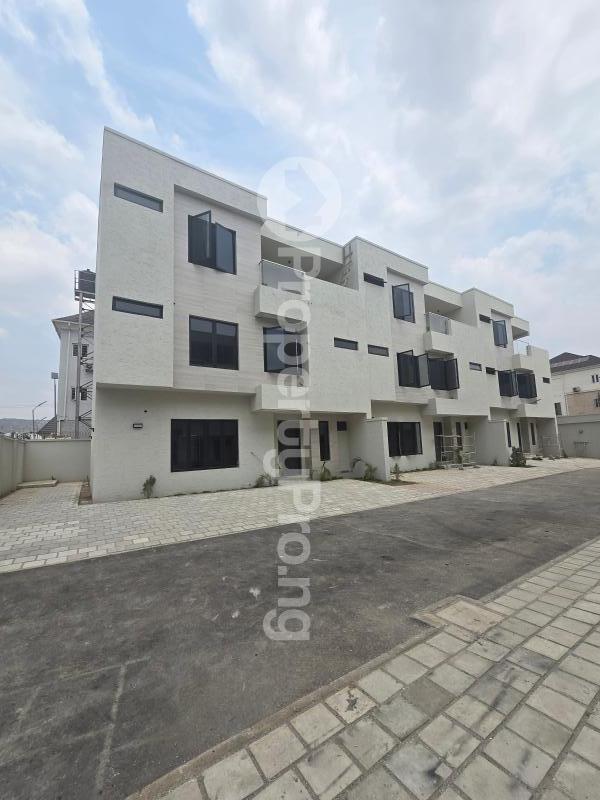 5 bedroom House for sale By Gilmore Jahi Abuja