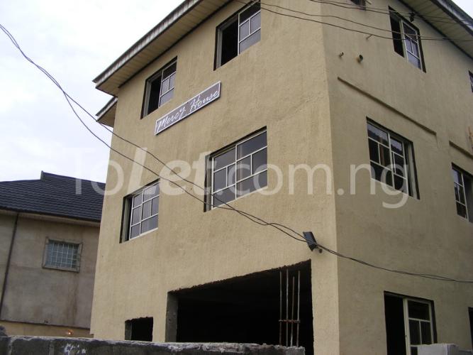 Commercial Property for rent Close To Unilag Yaba Yaba Lagos