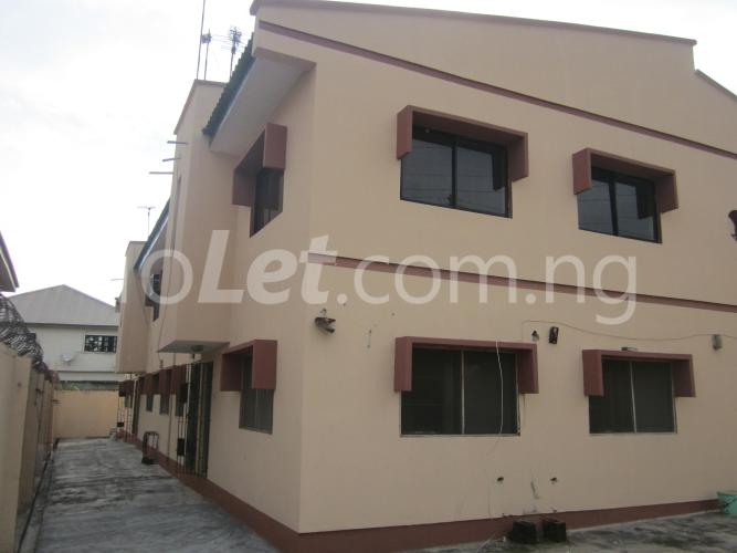 3 bedroom Flat / Apartment for rent Shadia Estate Gbagada Gbagada Lagos