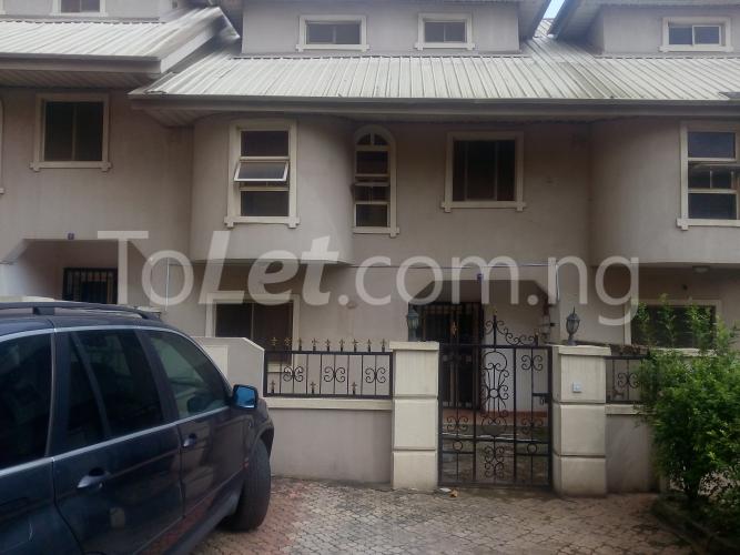 4 bedroom House for rent Omofade Street, Berger Ojodu Lagos