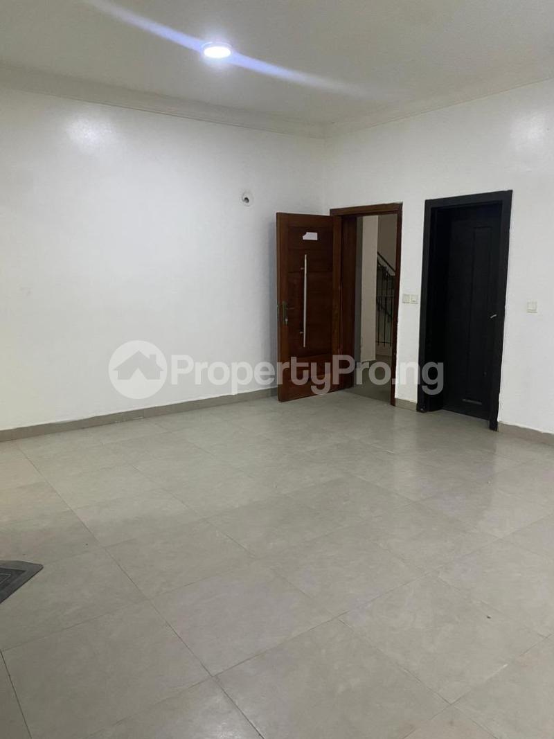 1 bedroom House for rent ONIRU Victoria Island Lagos