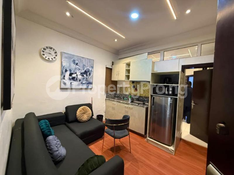 1 bedroom House for rent Admiralty Road Lekki Lagos
