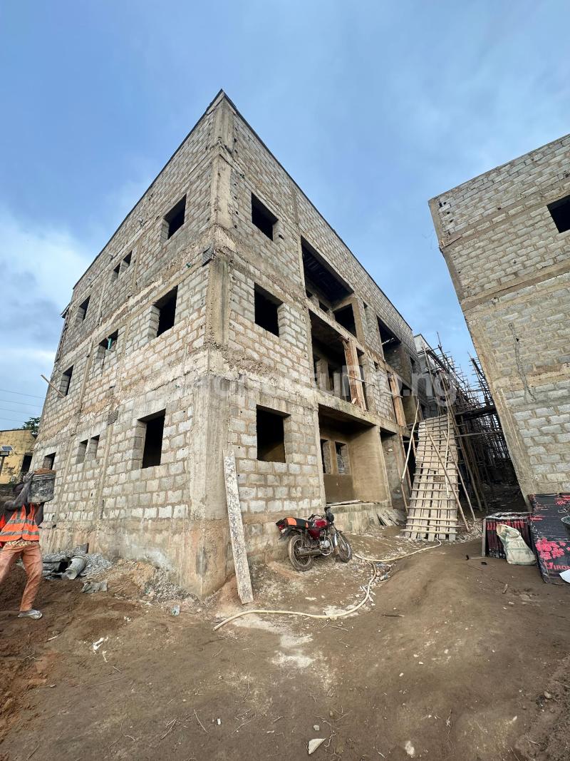 1 bedroom Flat / Apartment for sale Behind Foodco, Ring Rd Ibadan Oyo