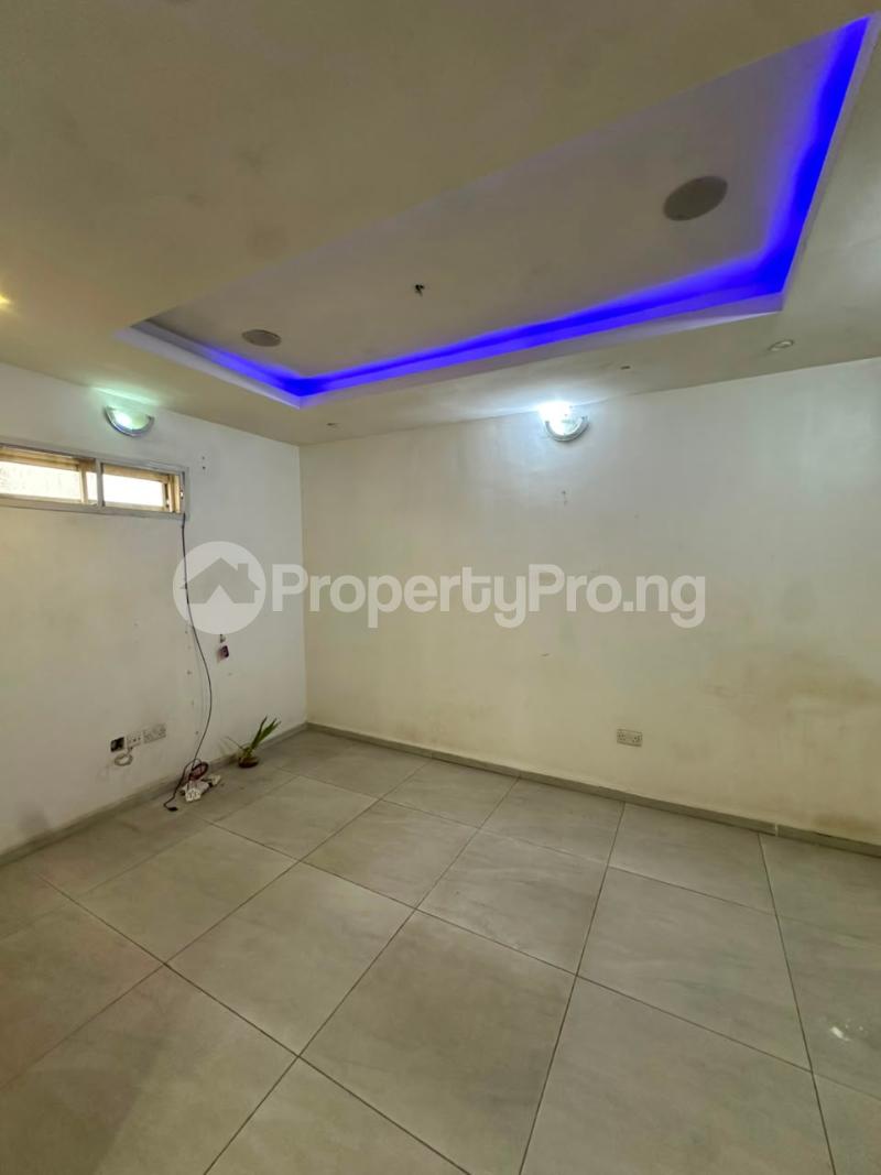 1 bedroom Flat / Apartment for rent Ologolo Lekki Lagos