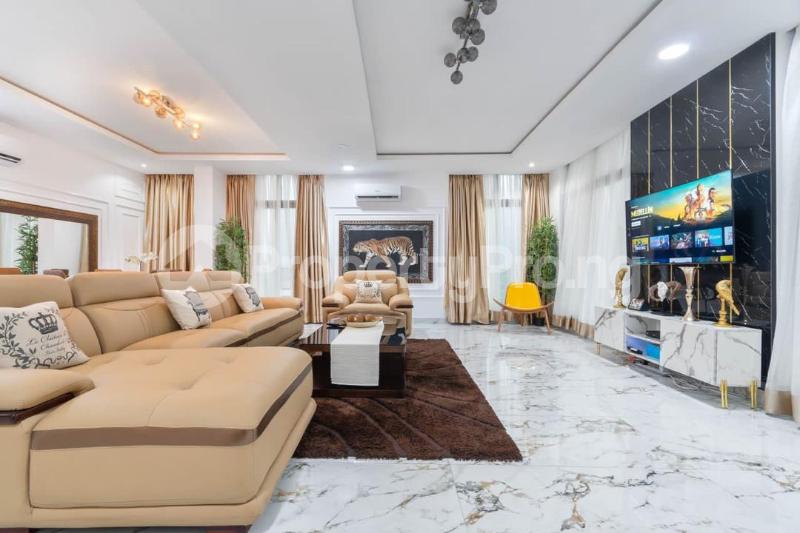 1 bedroom House for shortlet chevron Lekki Lagos - 4