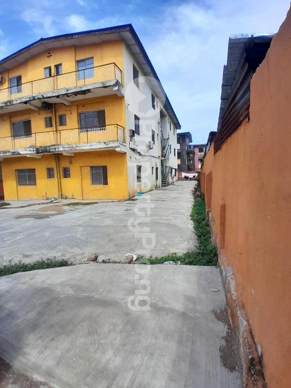 House for sale Bariga Shomolu Lagos - 0