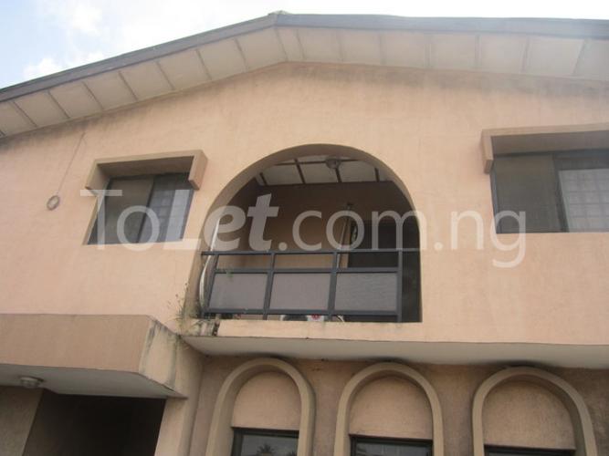 2 bedroom Flat / Apartment for rent Omolara Close Shomolu Shomolu Lagos