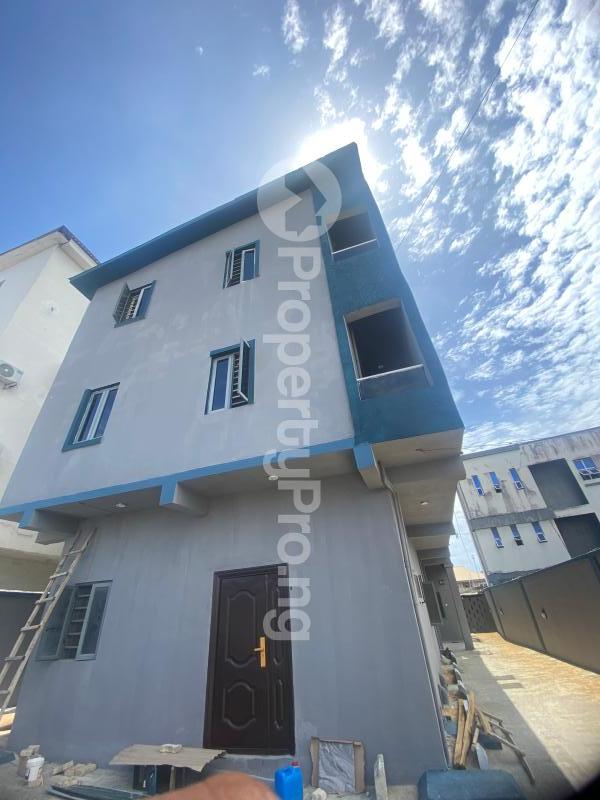1 bedroom Flat / Apartment for rent Ologolo Baale Street Ologolo Lekki Lagos