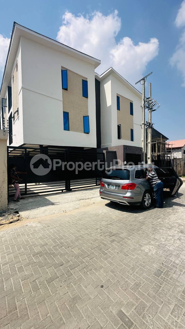2 bedroom Flat / Apartment for sale Off Spg Road, Ologolo Lekki Lagos