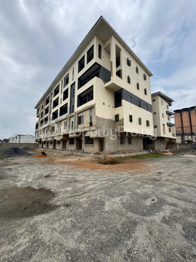 Flat / Apartment for sale Surulere Lagos - 0