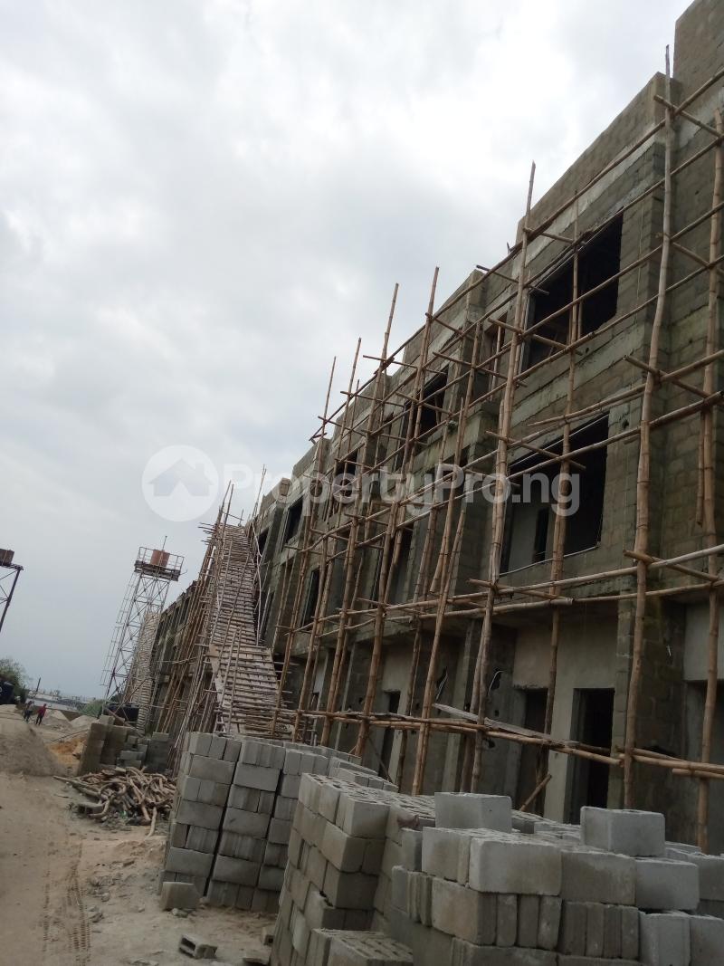 4 bedroom House for sale Ladipo Latinwo Crescent Close To The Admiralty Pier Point In Front Of The Lagos Lagoon Lekki Phase 1 Lekki Lagos