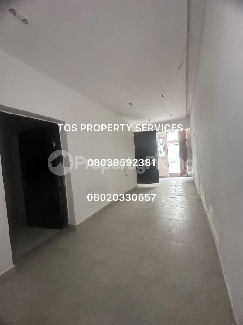 2 bedroom Flat / Apartment for rent Lekki Phase 1, Lagos. Lekki Phase 1 Lekki Lagos