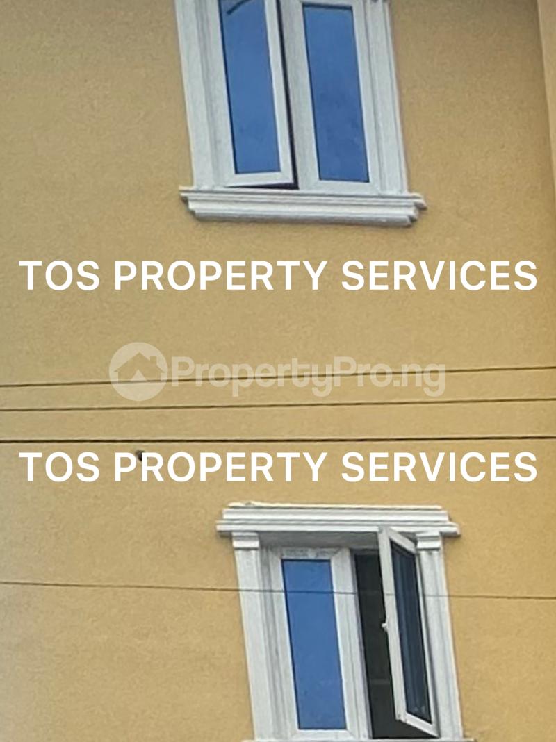 2 bedroom Flat / Apartment for rent Alagomeji, Yaba, Lagos. Alagomeji Yaba Lagos