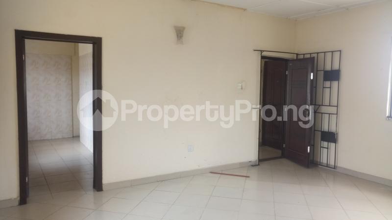 2 bedroom Flat / Apartment for rent Behind Domino's Pizza, Off Herbert Macaulay Way, Yaba. Yaba Lagos - 2