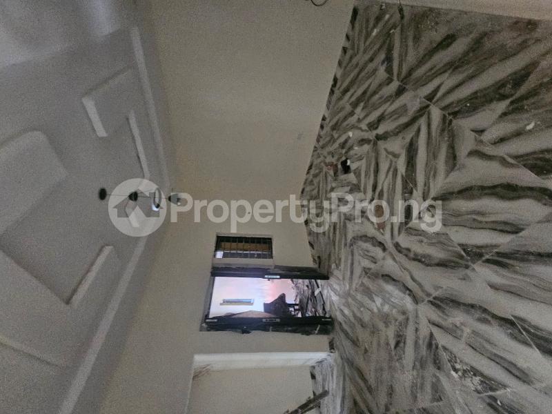 2 bedroom House for rent Along Von Garden Estate Road Lugbe Abuja