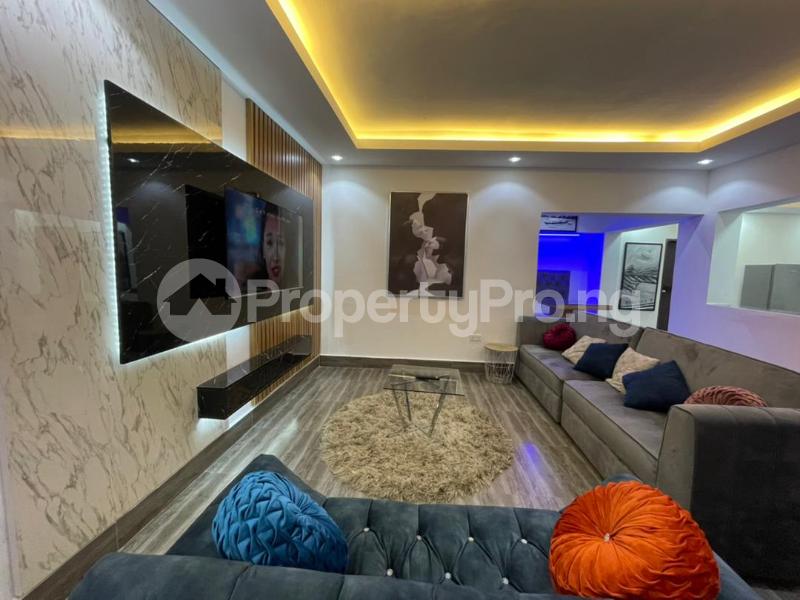 2 bedroom Flat / Apartment for shortlet Off Sandfill Bus Stop ONIRU Victoria Island Lagos