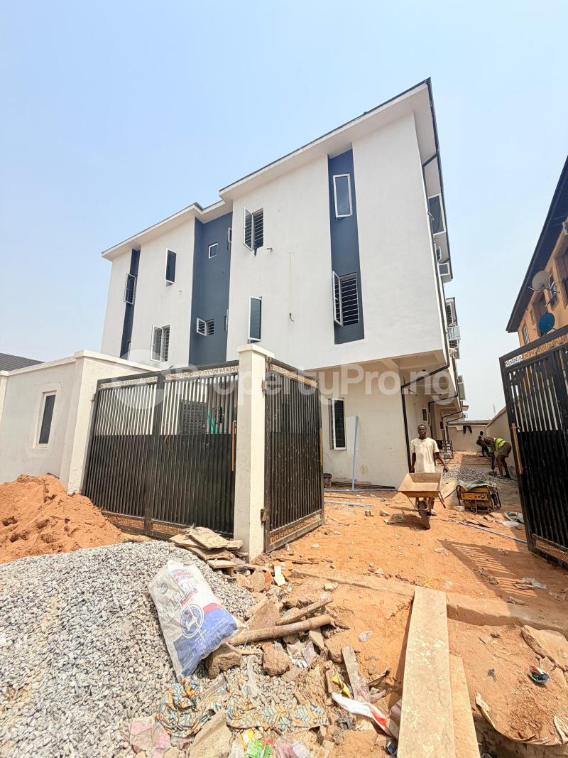 2 bedroom Flat / Apartment for sale Gbagada Lagos