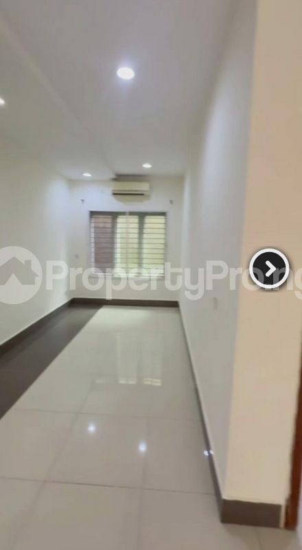2 bedroom Flat / Apartment for rent  ONIRU Victoria Island Lagos