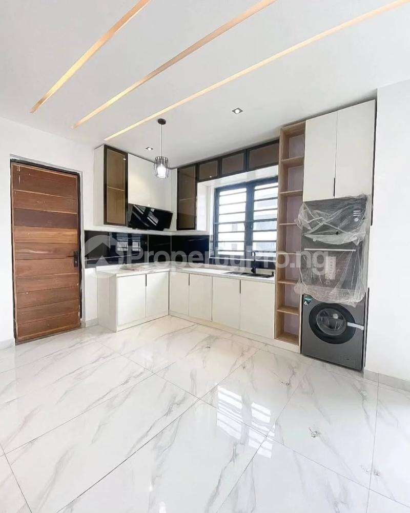 2 bedroom House for sale Ikate Lekki Lagos