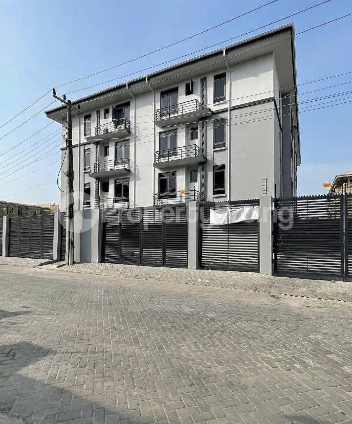 2 bedroom House for rent Osapa london Lekki Lagos