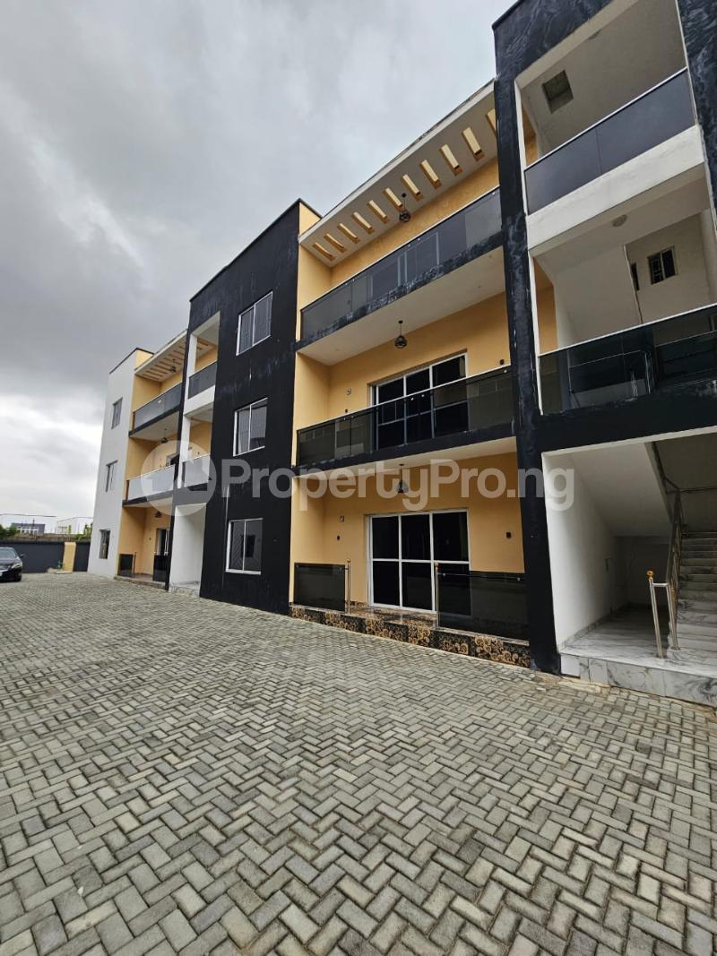 2 bedroom Flat / Apartment for sale Mobil Road Ajah Lagos