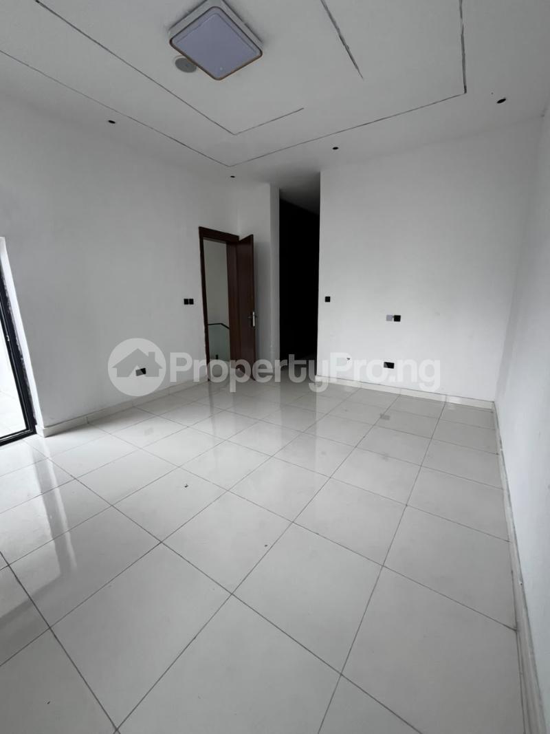 2 bedroom Flat / Apartment for rent Ogunlana Surulere Lagos