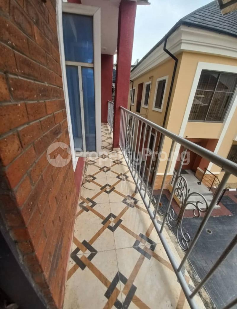 2 bedroom House for rent In An Estate Off Freedom Way, Lekki Lagos. Lekki Phase 1 Lekki Lagos