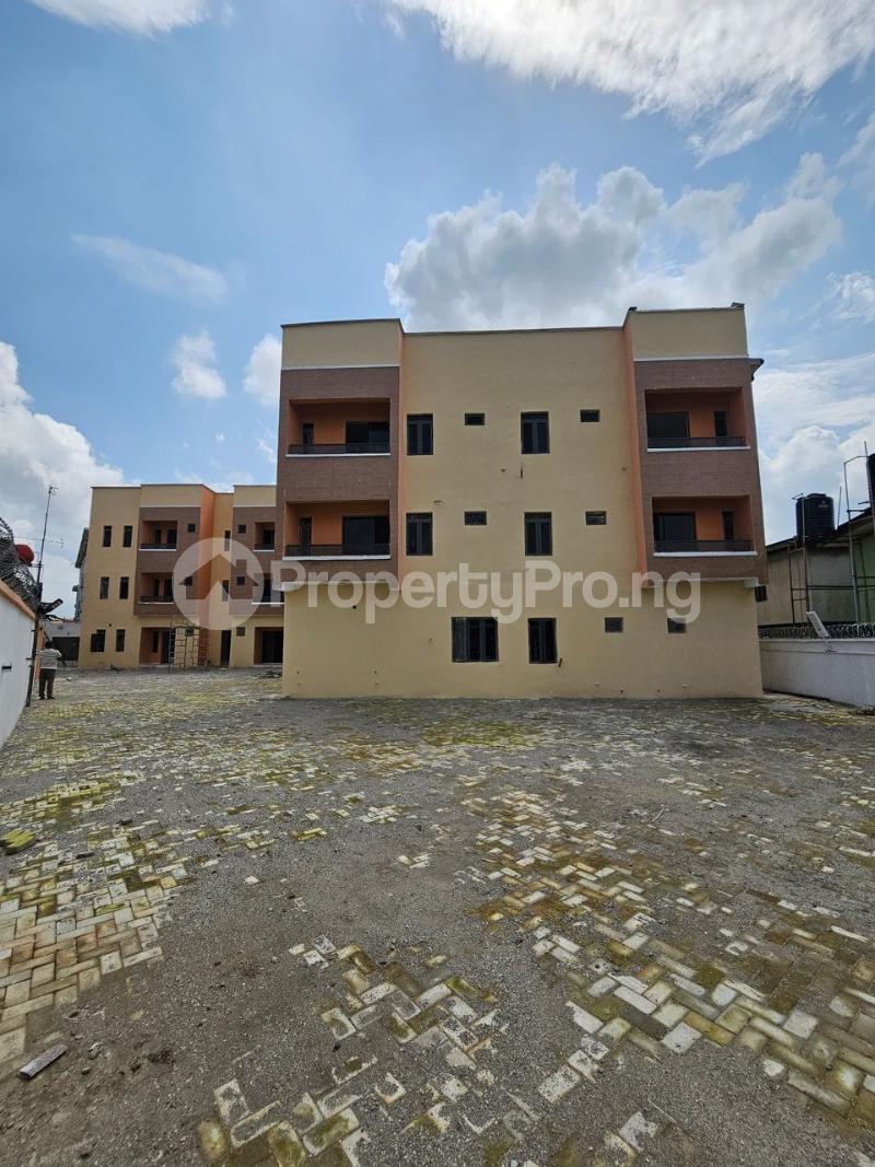 2 bedroom Flat / Apartment for sale Ogba Lagos
