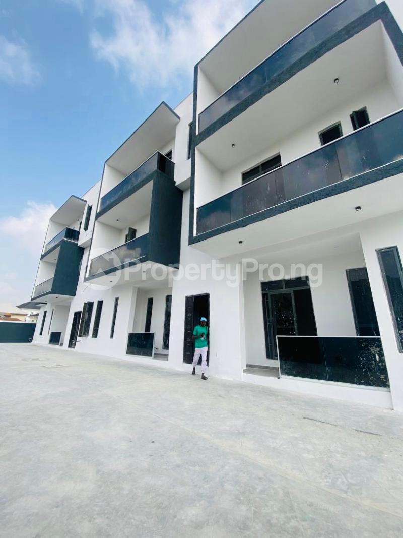 2 bedroom House for rent Majek Sangotedo Lagos
