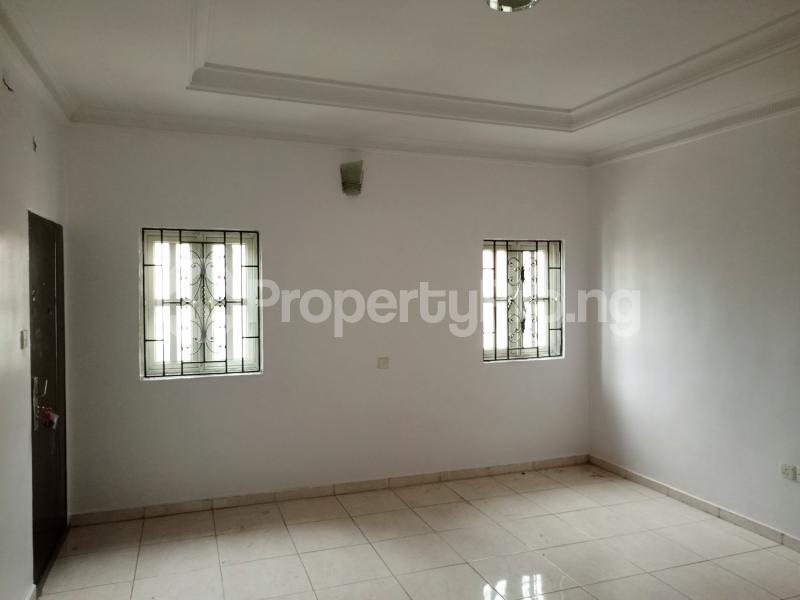 2 bedroom House for rent Near Road 14 Lekki Phase1 Lekki Lagos