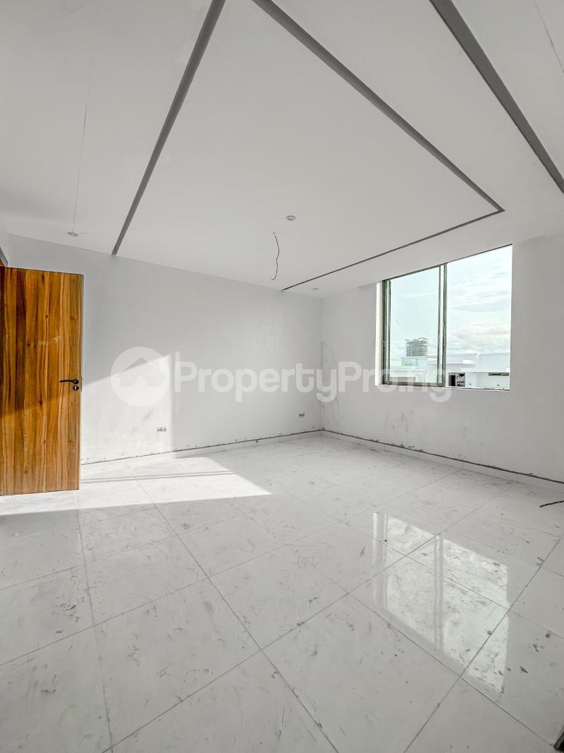 2 bedroom Flat / Apartment for sale ONIRU Victoria Island Lagos