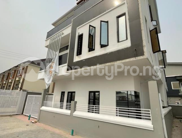 3 bedroom Flat / Apartment for rent Victoria Crest Iii Estate, Orchid Hotel Rd Area Of Lekki, Lagos. Lekki Phase 1 Lekki Lagos