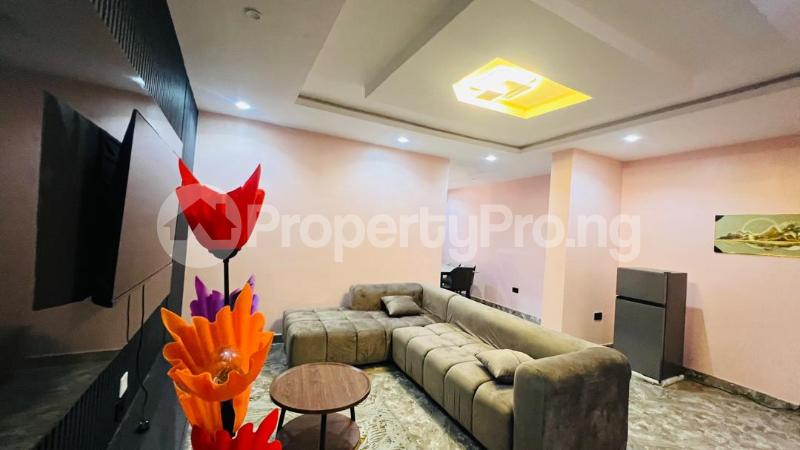 2 bedroom Flat / Apartment for sale Surulere Lagos