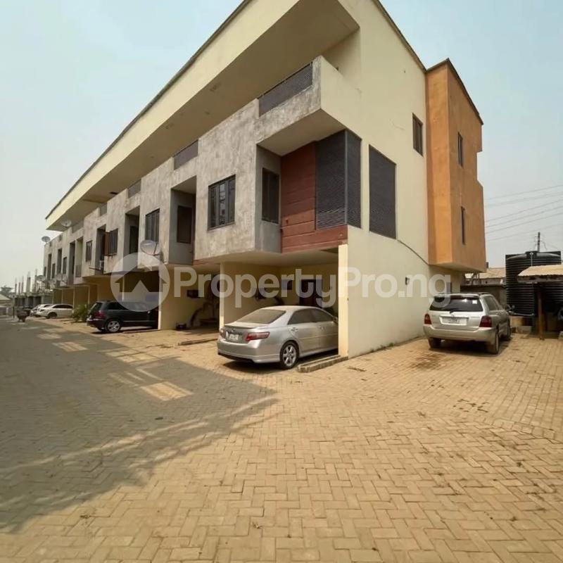 2 bedroom House for sale Airport Road, Lugbe Abuja