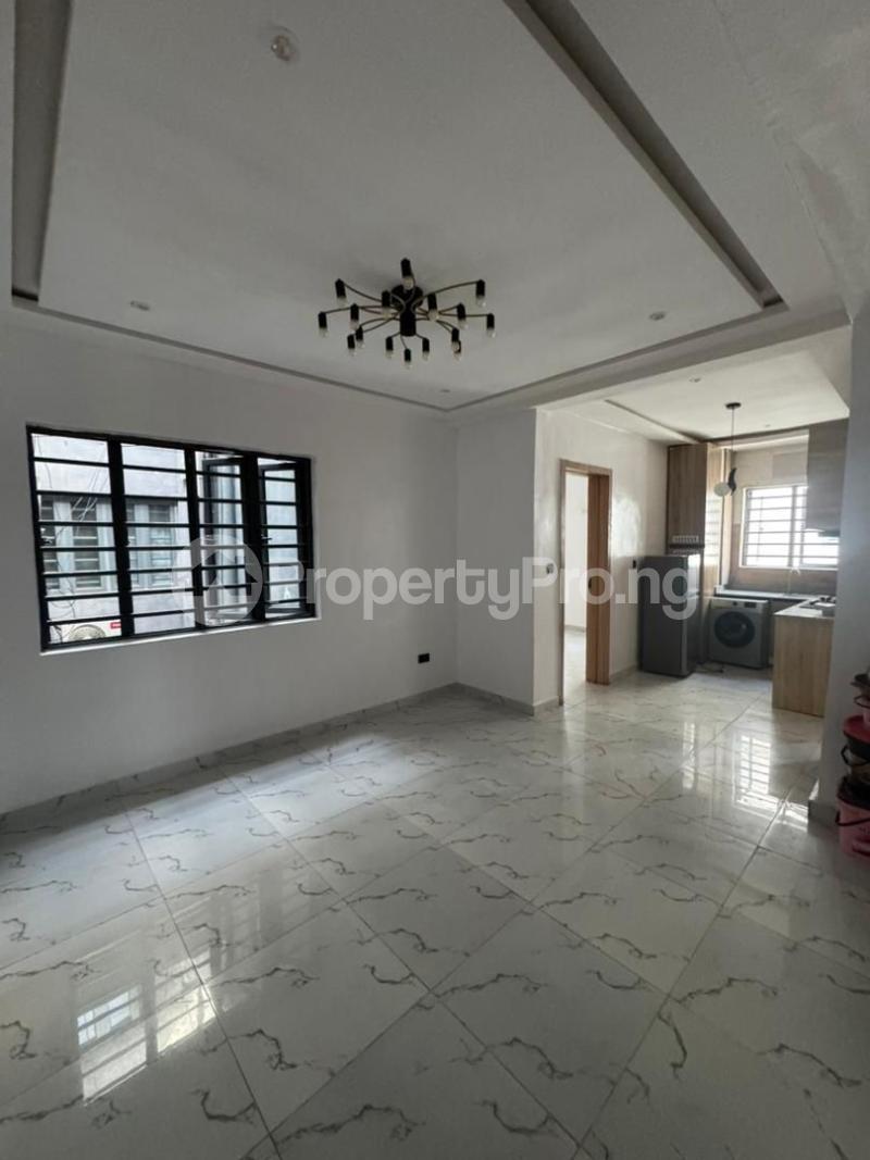 2 bedroom Flat / Apartment for rent Ologolo Lekki Lagos