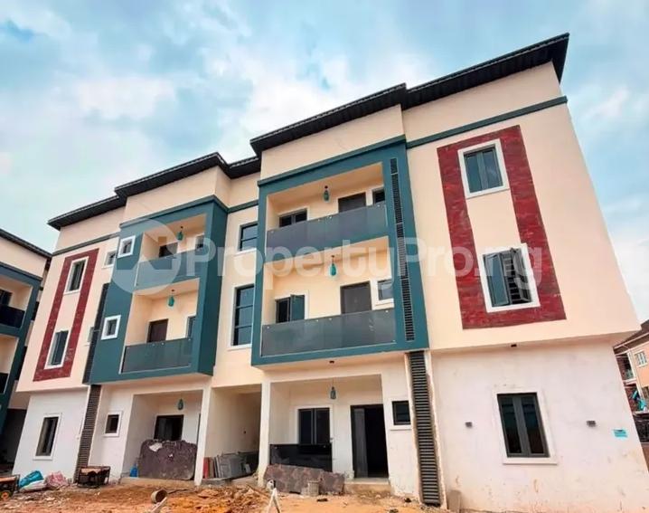2 bedroom Flat / Apartment for sale Surulere Lagos