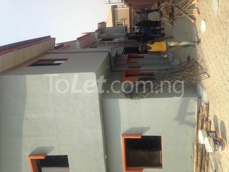 2 bedroom Flat / Apartment for rent ,,,, Bucknor Isolo Lagos