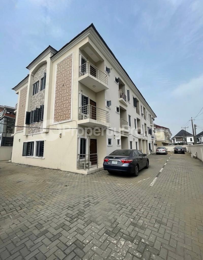 4 bedroom Flat / Apartment for rent Lekki Lagos